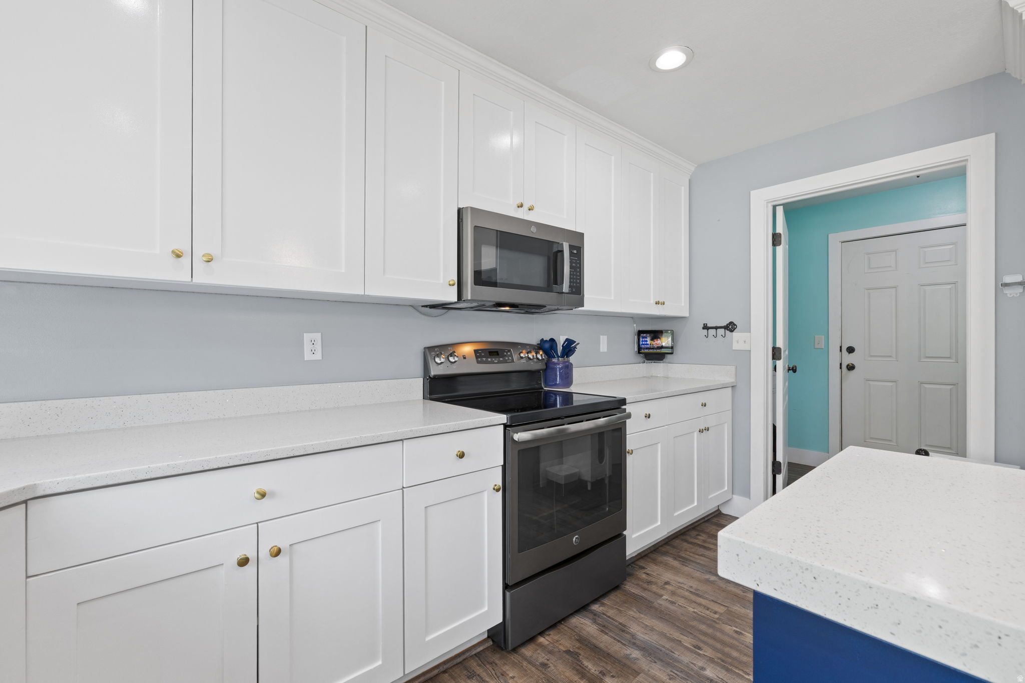 LINDA VISTA MEADOWS - Residential