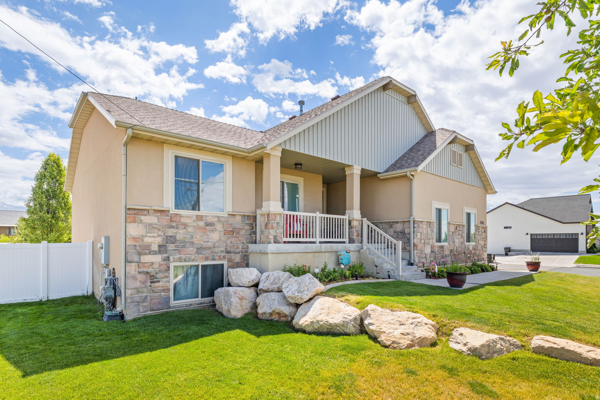 LINDA VISTA MEADOWS - Residential