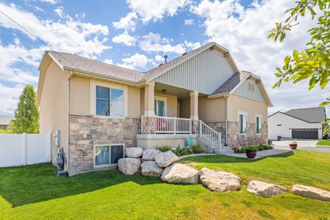 Tiny photo for 2543 S 2000 W, Syracuse, UT 84075 (MLS # 2160521)