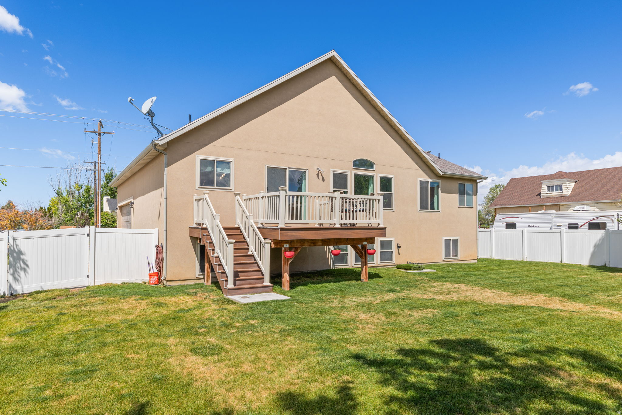 LINDA VISTA MEADOWS - Residential