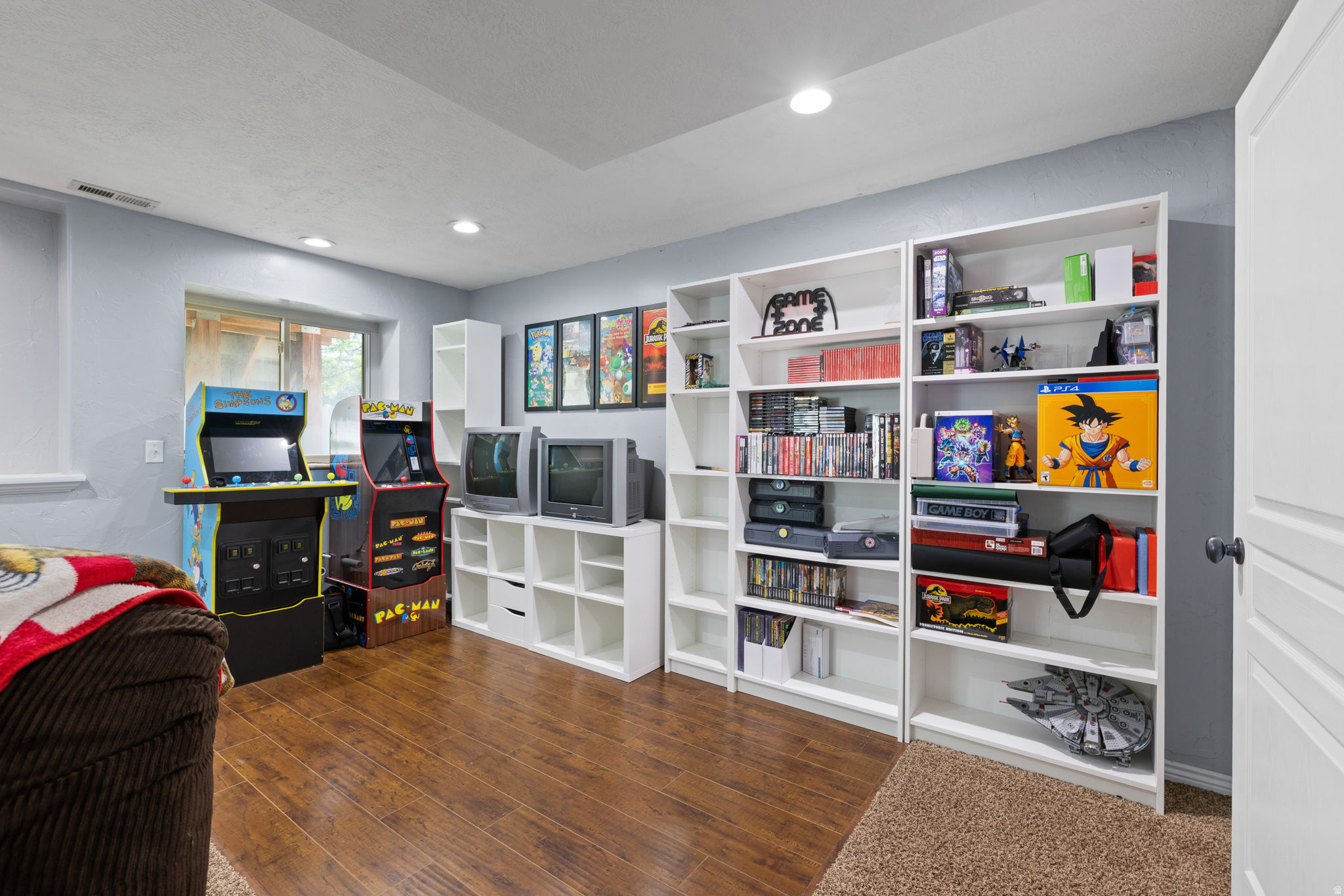 LINDA VISTA MEADOWS - Residential