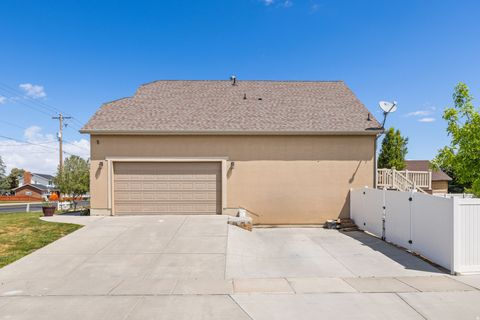 Tiny photo for 2543 S 2000 W, Syracuse, UT 84075 (MLS # 2160521)