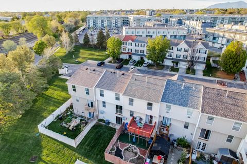 Tiny photo for 348 E 500 S, Clearfield, UT 84015 (MLS # 2149619)