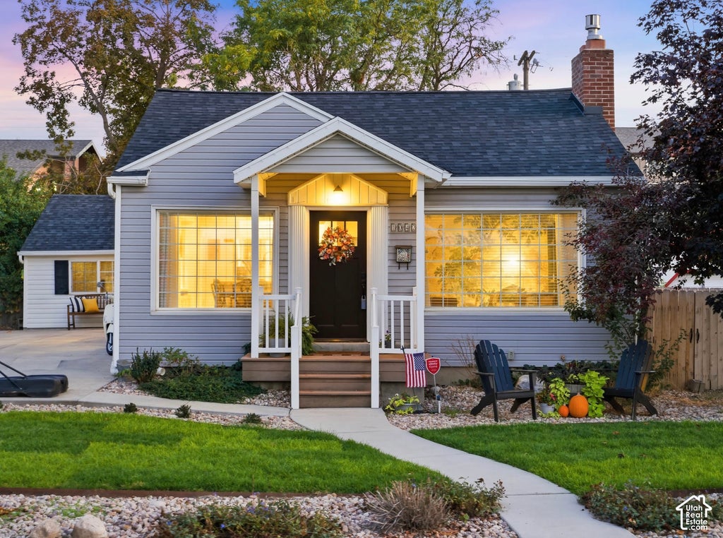 Photo of 1042 E ELGIN AVE, Salt Lake City, UT 84106 (MLS # 2189900)