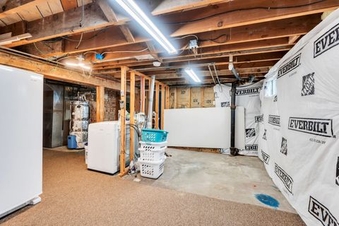 Tiny photo for 140 S 100 E, Payson, UT 84651 (MLS # 2150599)