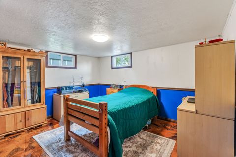 Tiny photo for 140 S 100 E, Payson, UT 84651 (MLS # 2150599)