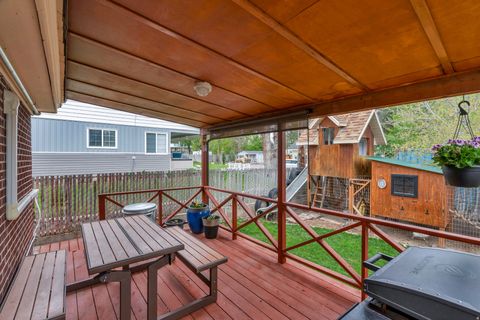 Tiny photo for 140 S 100 E, Payson, UT 84651 (MLS # 2150599)