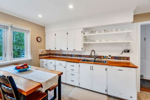 Tiny photo for 140 S 100 E, Payson, UT 84651 (MLS # 2150599)