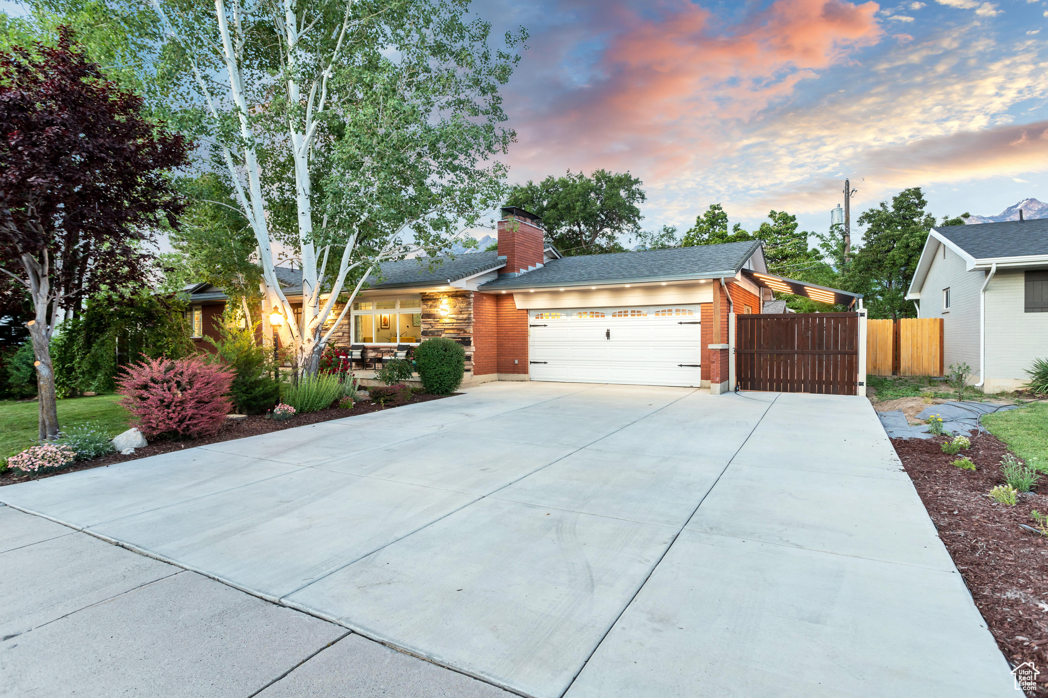 CHERRY TREE - Residential