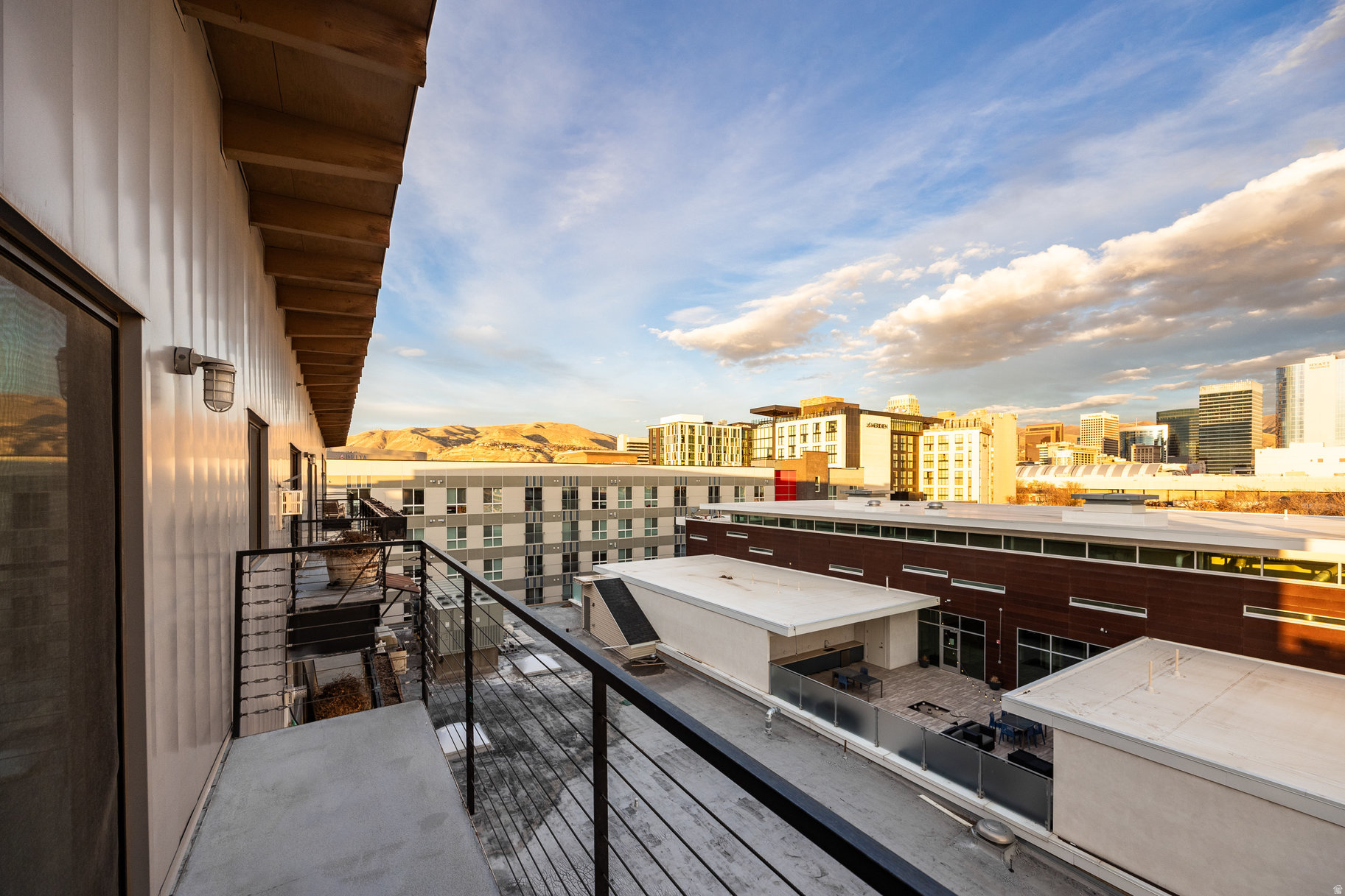 WESTGATE LOFTS - Residential