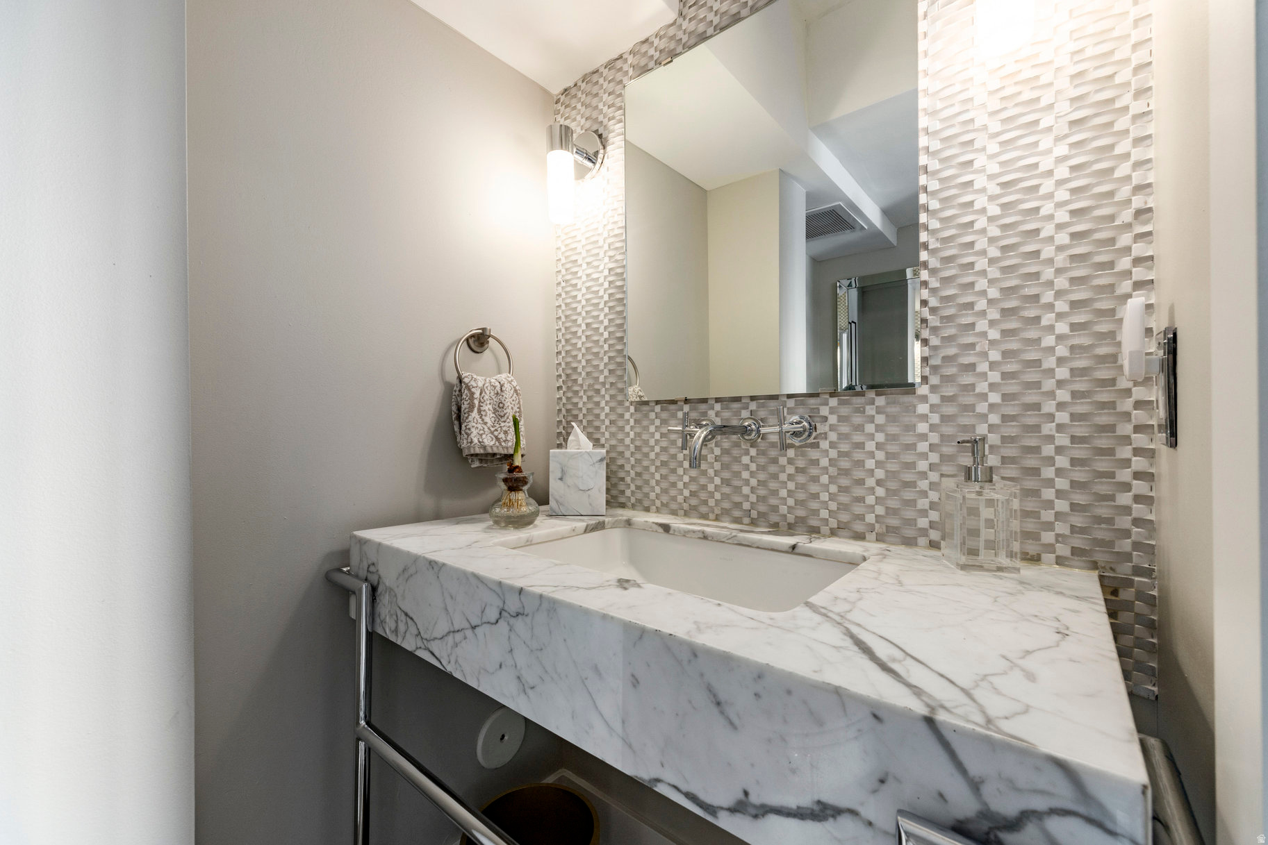 WESTGATE LOFTS - Residential