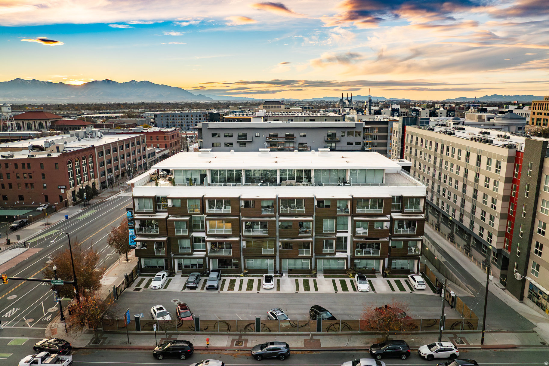 WESTGATE LOFTS - Residential