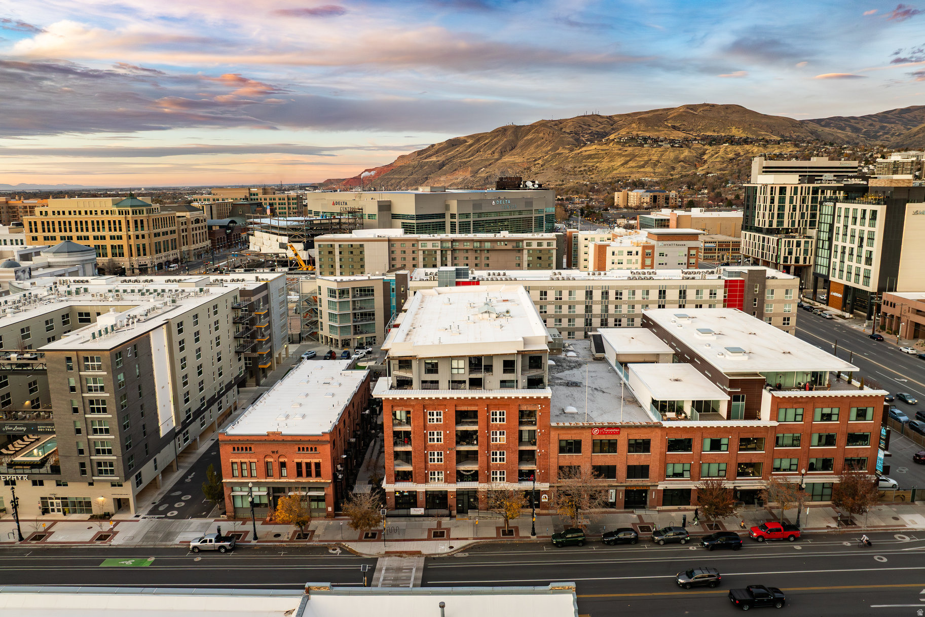 WESTGATE LOFTS - Residential