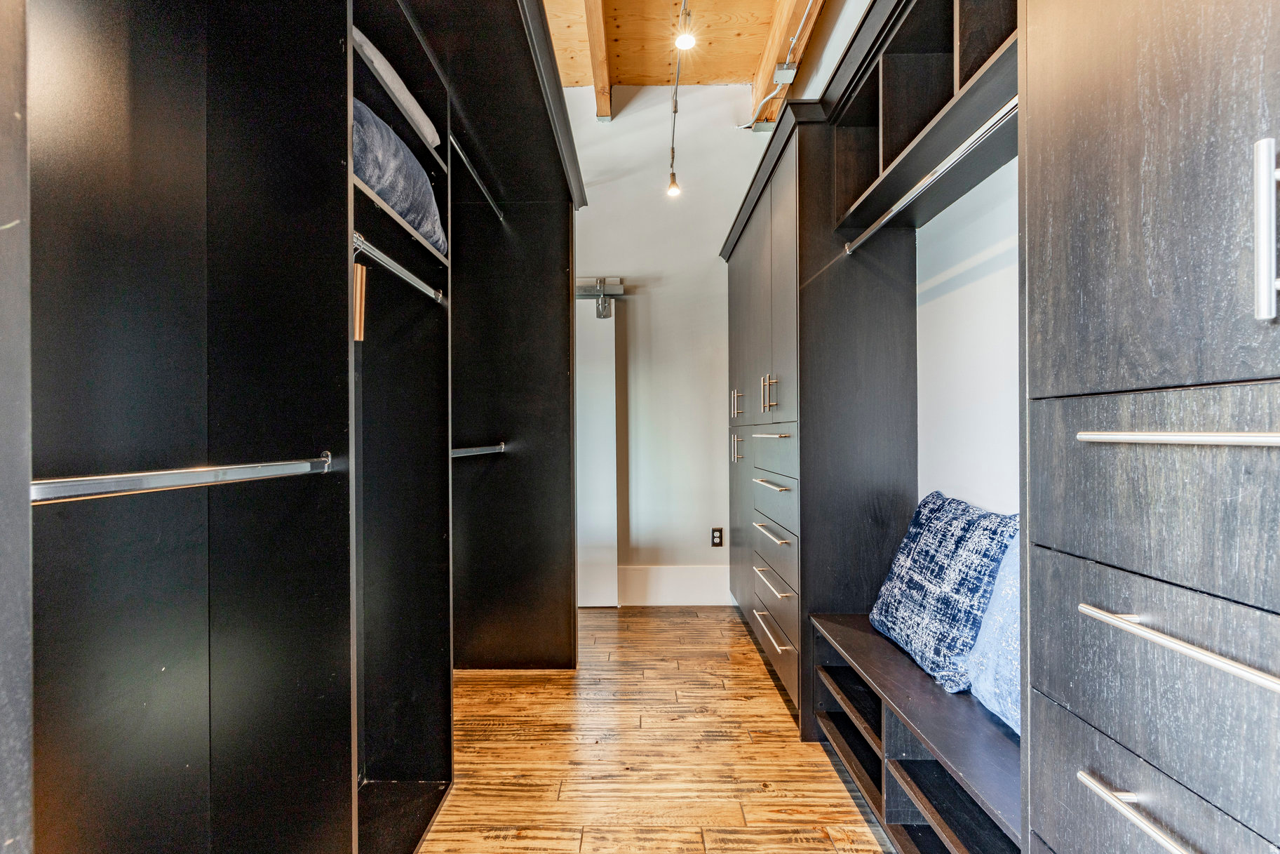 WESTGATE LOFTS - Residential