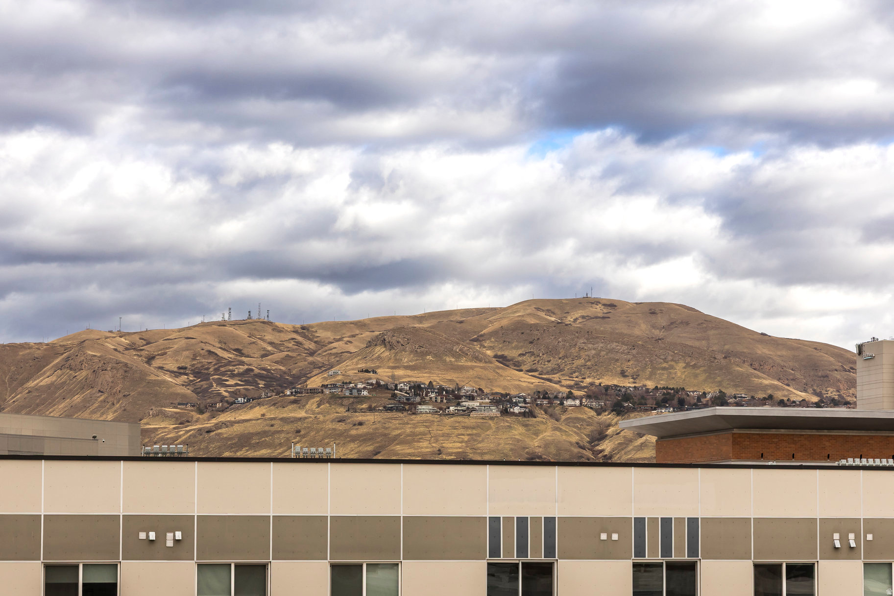 WESTGATE LOFTS - Residential