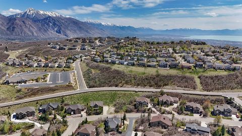 Tiny photo for 1846 E SEVEN OAKS LN S #442, Draper, UT 84020 (MLS # 2154025)