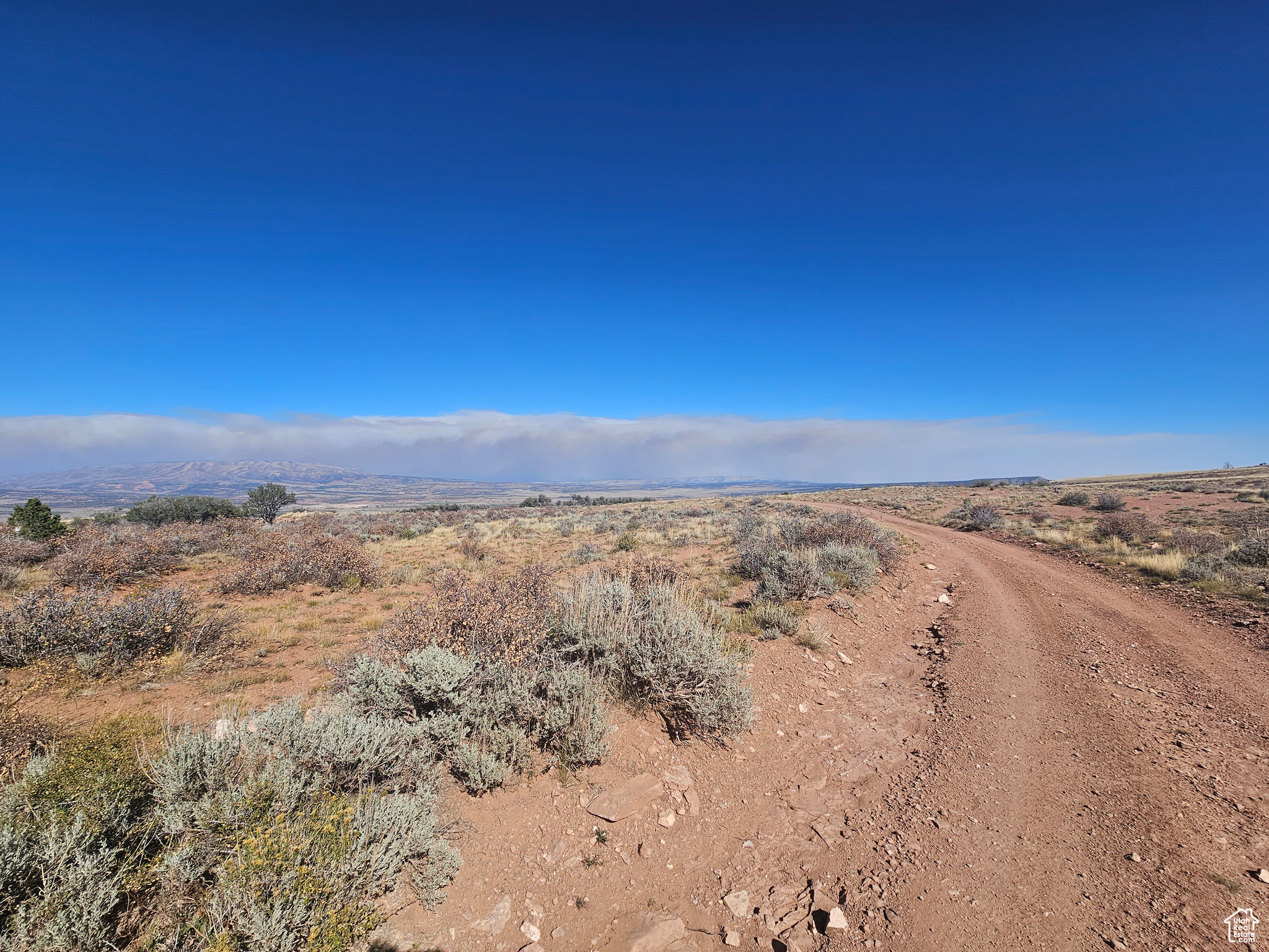 MOUNTAIN VIEW ESTATES - Land