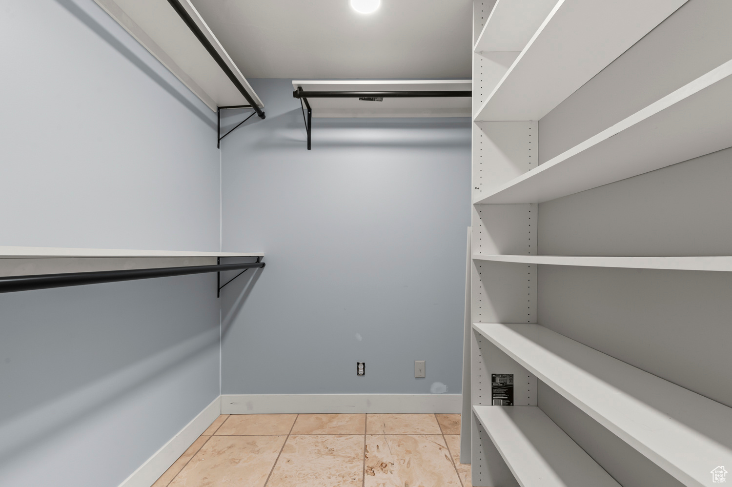 WILLOW VIEW - Residential