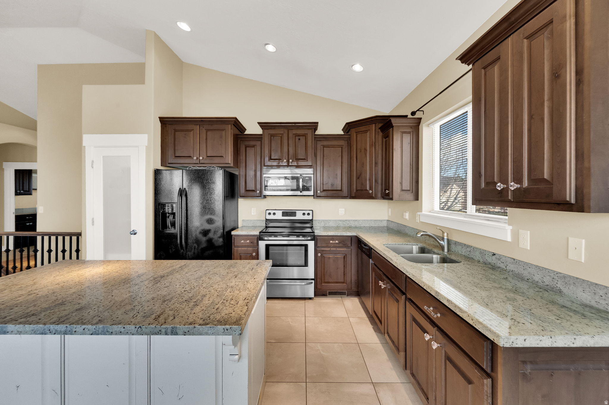 VISTAS AT WESTRIDGE - Residential