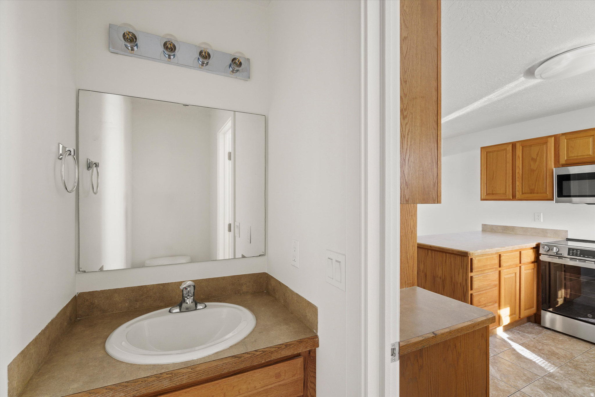 TOWNHOME ESTATES - Residential