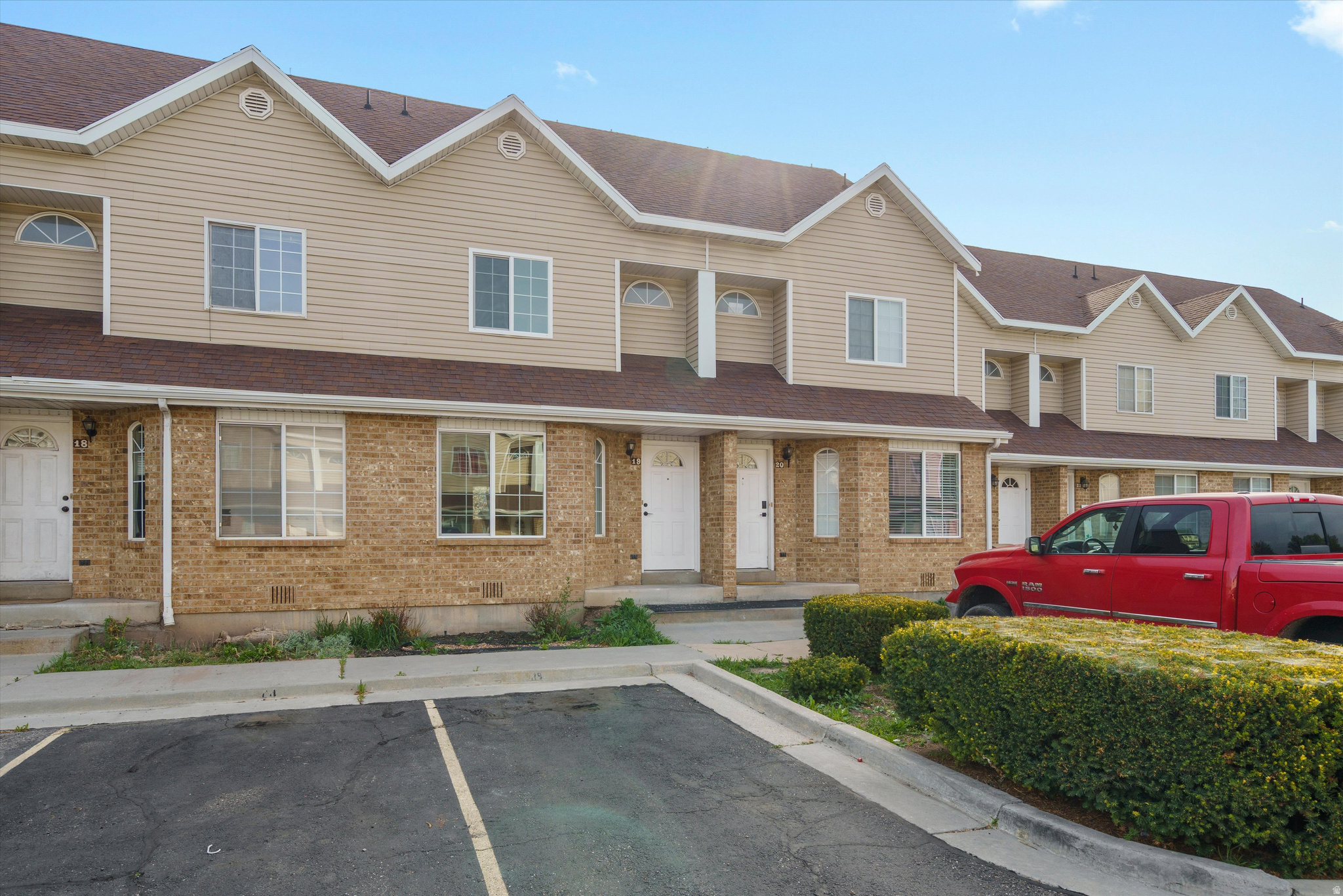 TOWNHOME ESTATES - Residential