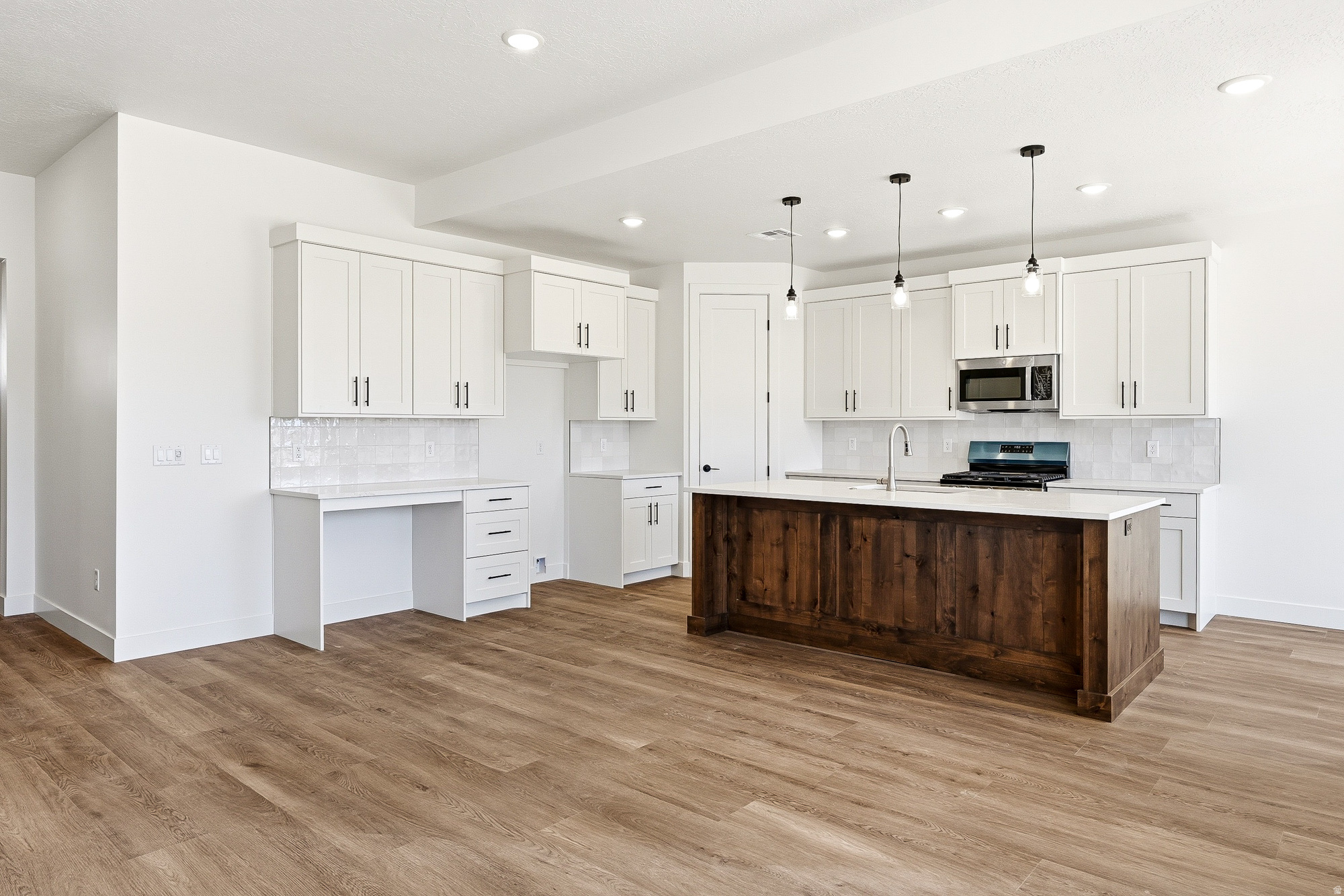 PINE VIEW ESTATES - Residential