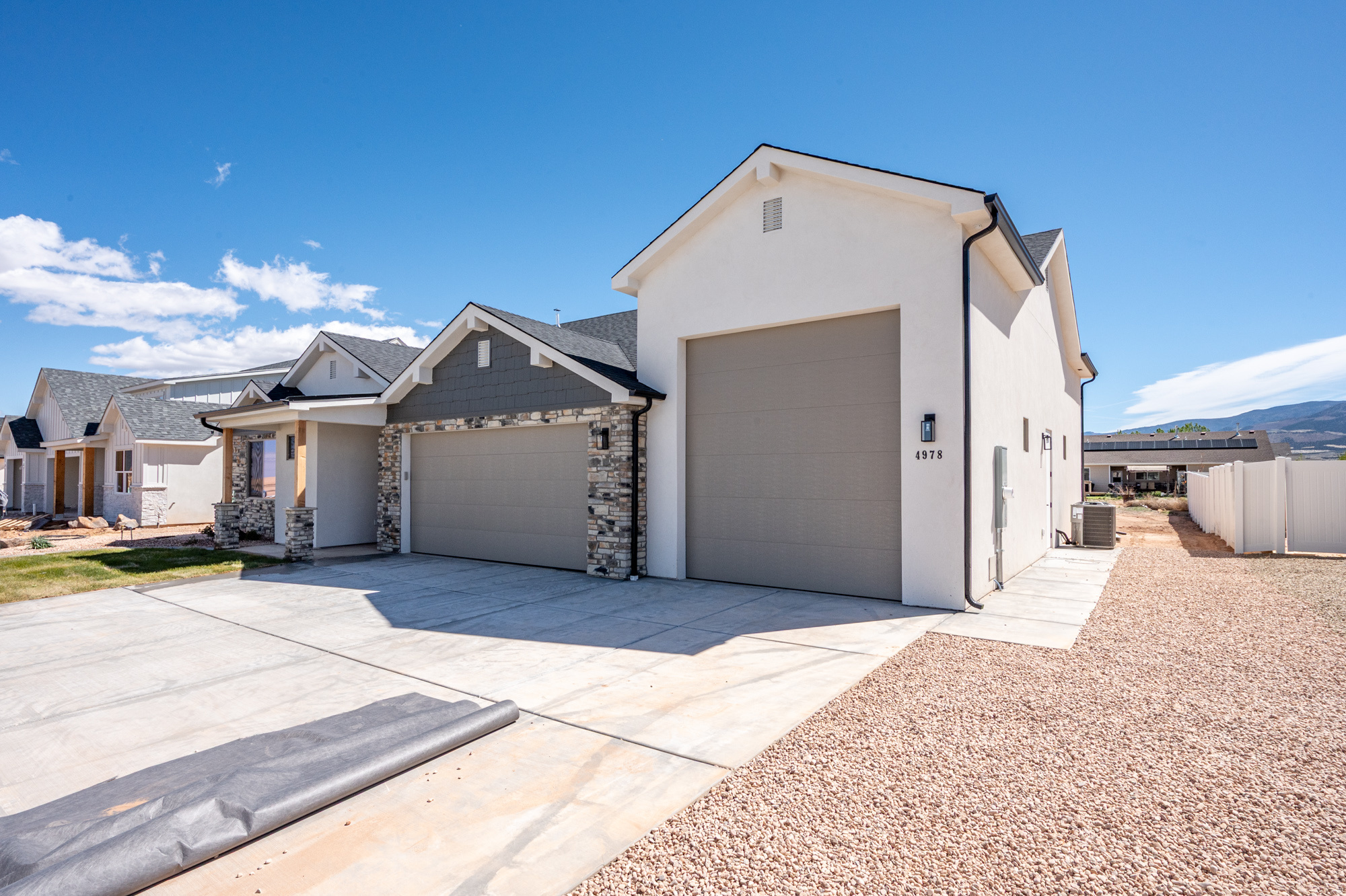 PINE VIEW ESTATES - Residential