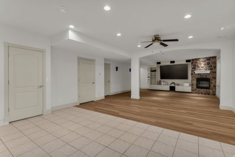 Tiny photo for 596 S CASCADE CT, Alpine, UT 84004 (MLS # 2141638)