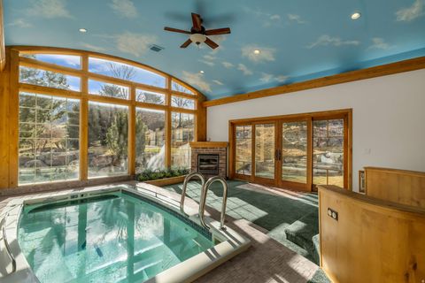 Tiny photo for 596 S CASCADE CT, Alpine, UT 84004 (MLS # 2141638)