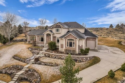 Tiny photo for 596 S CASCADE CT, Alpine, UT 84004 (MLS # 2141638)