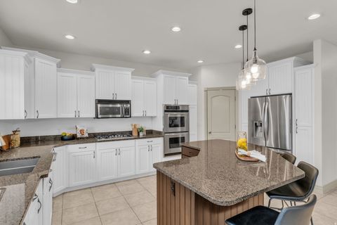 Tiny photo for 596 S CASCADE CT, Alpine, UT 84004 (MLS # 2141638)