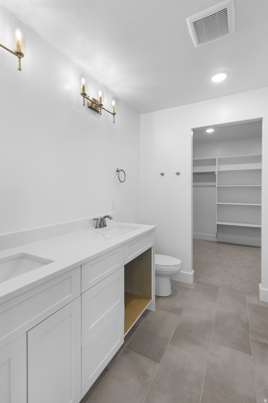 RIVERGATE - Residential