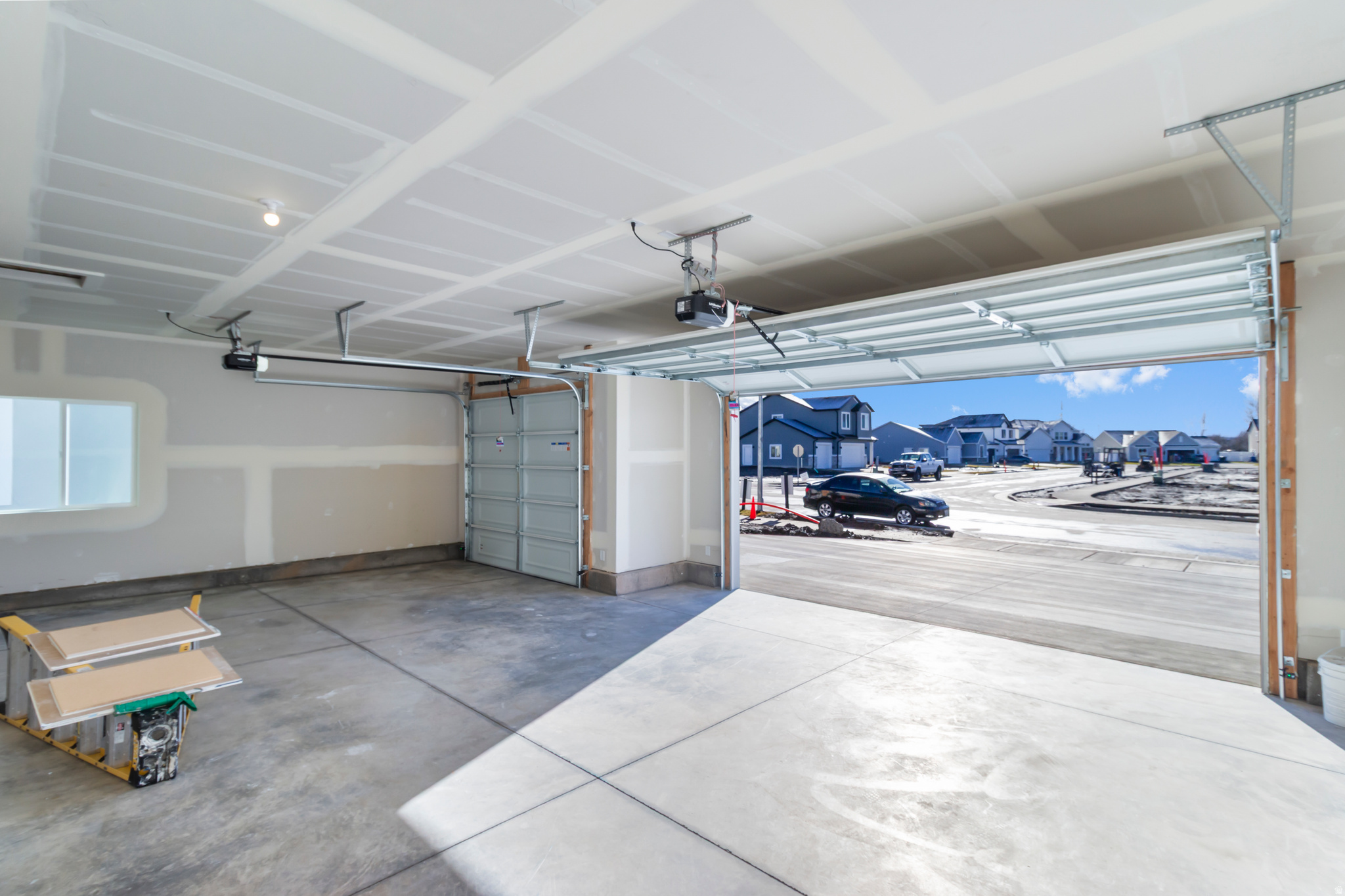 RIVERGATE - Residential