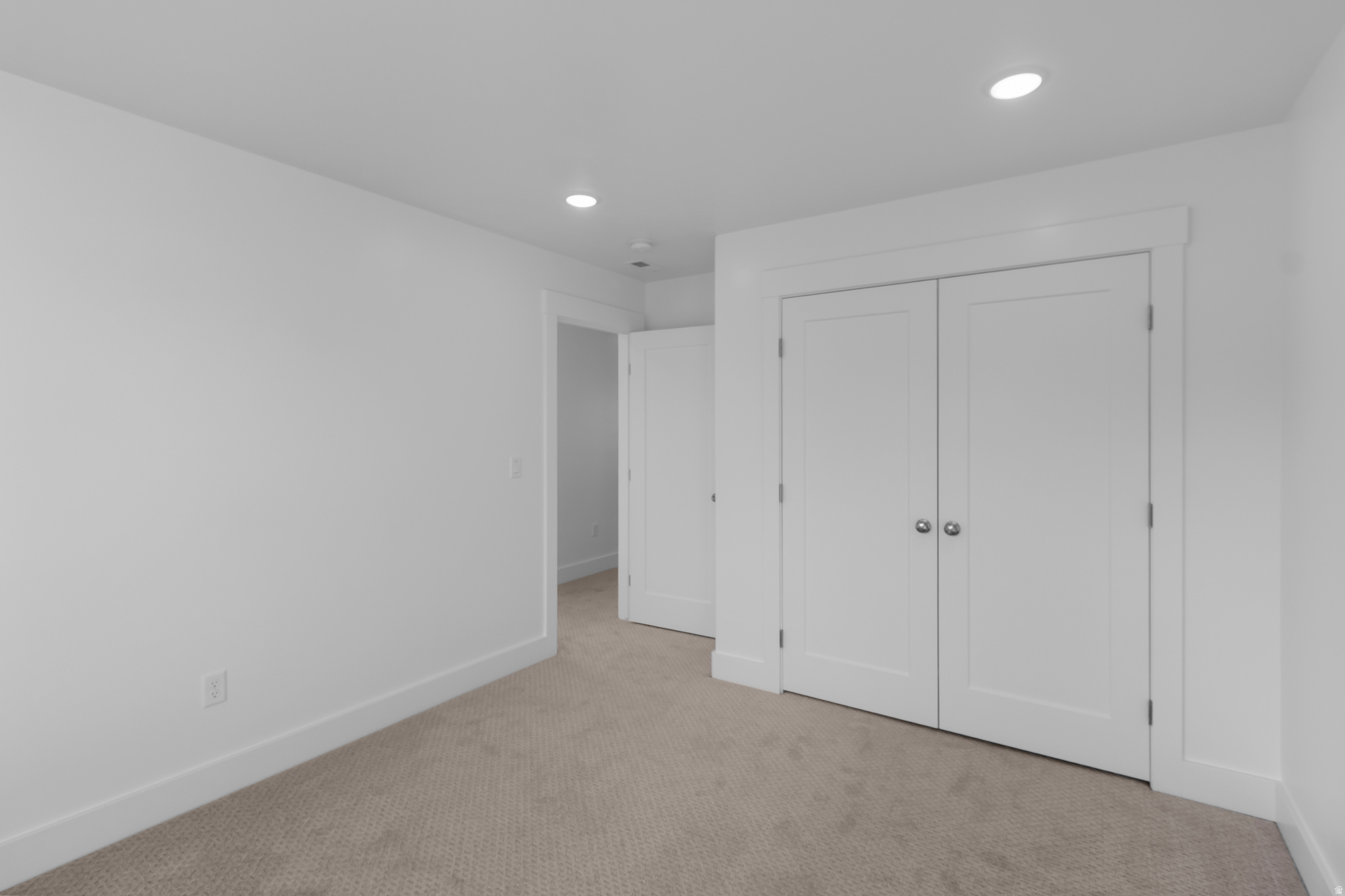 RIVERGATE - Residential