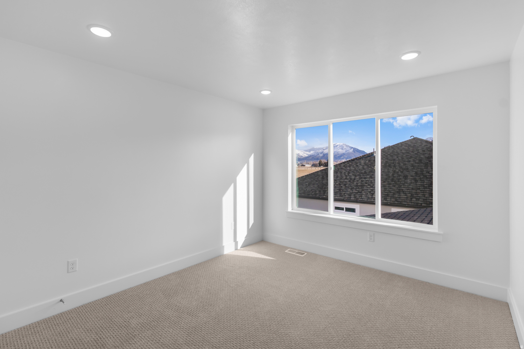 RIVERGATE - Residential