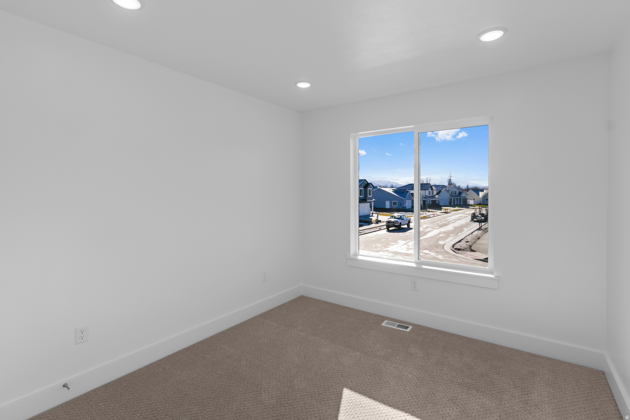 RIVERGATE - Residential