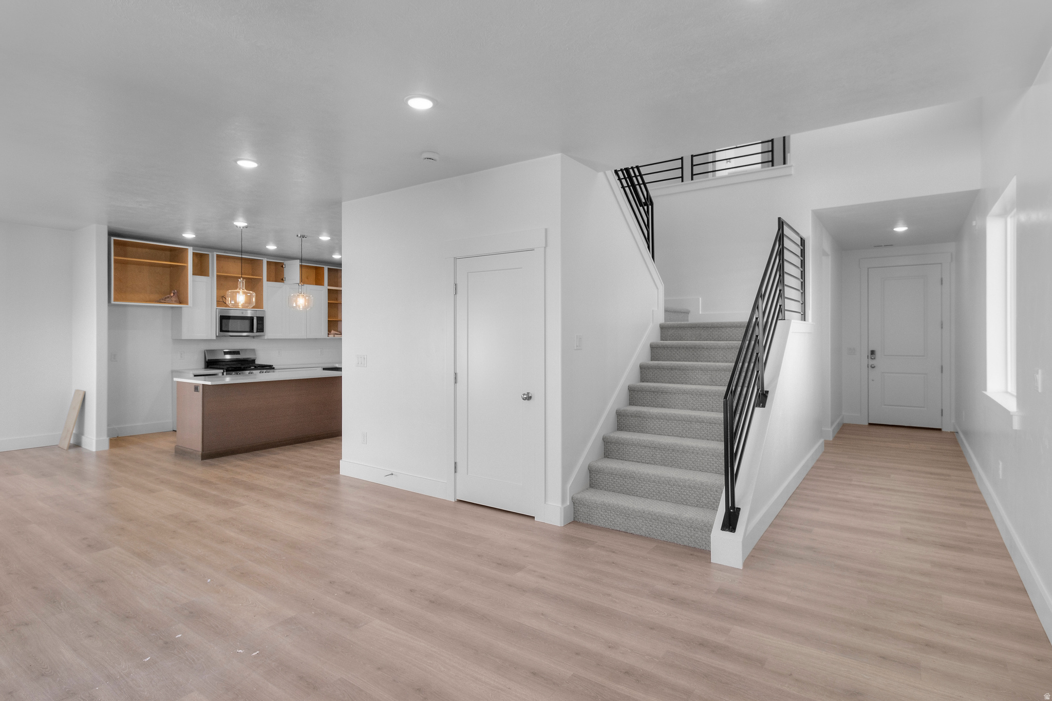 RIVERGATE - Residential