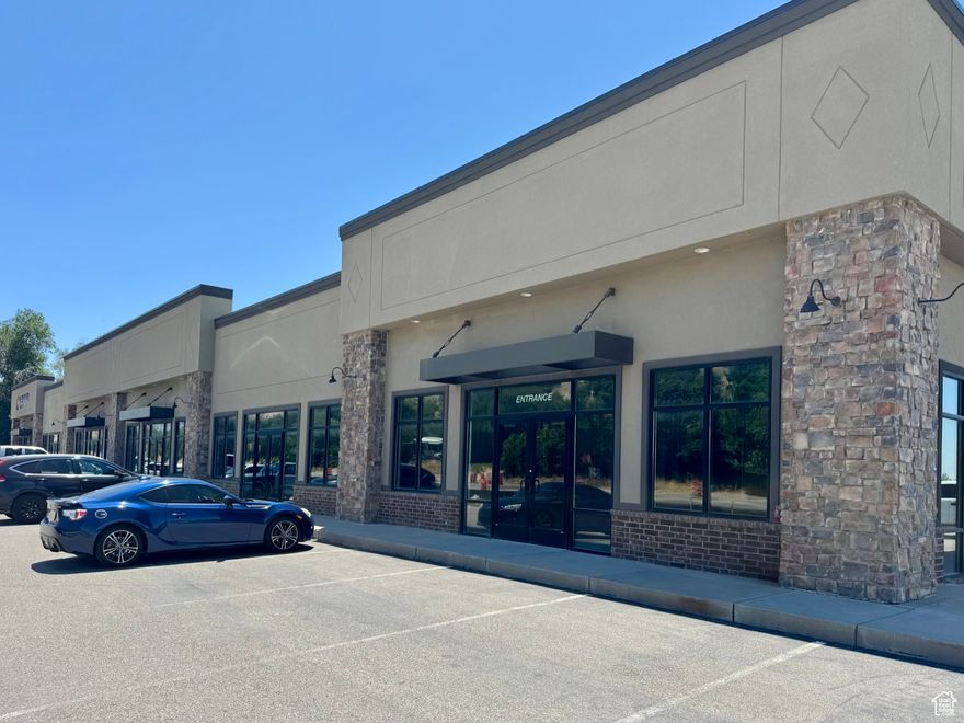 Four retail shell spaces available, can be combined up to 6,080 square feet. Each space is 1,520 square feet. Great frontage on Highway 89. Newer building. North unit can be modified to include a overhead door on north side for workshop etc. in back half. Owner will offer basic buildout with acceptable lease terms: HVAC, bathroom(s), four walls, electrical, lighting. Ceiling height ranges from 10' to 17', sloped.