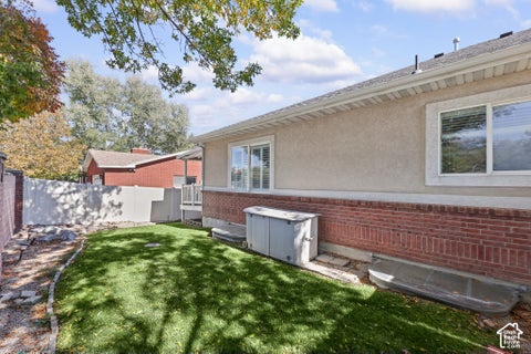 Tiny photo for 1692 W PEACEFUL VIEW WAY, South Jordan, UT 84095 (MLS # 2192364)