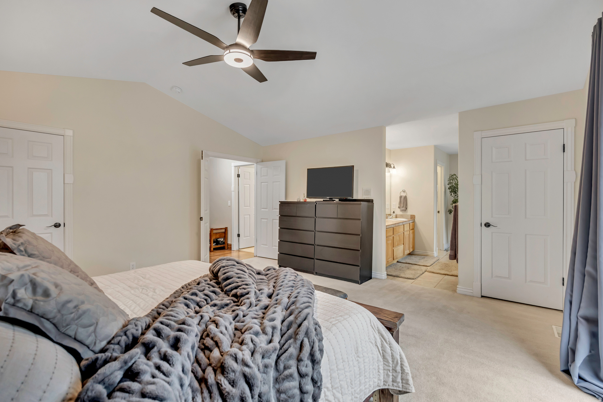 SCOTTSDALE RIDGE - Residential