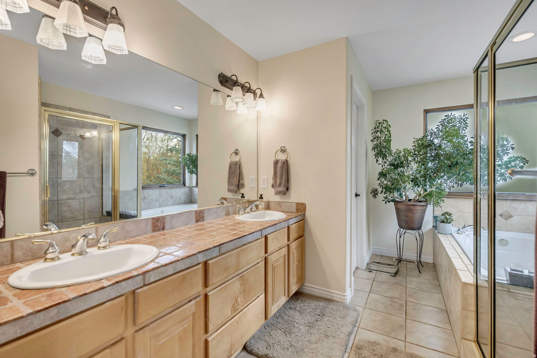 SCOTTSDALE RIDGE - Residential