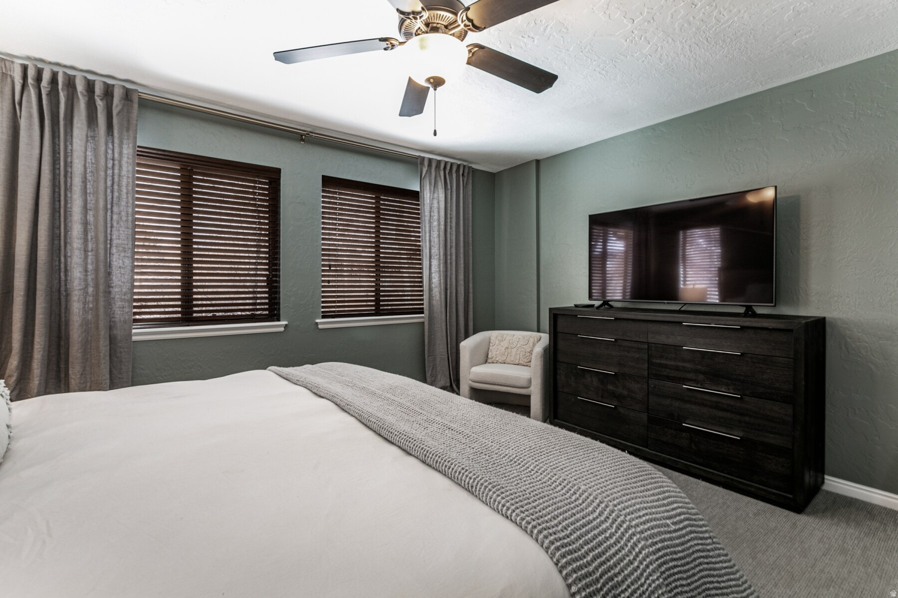 PINEBROOK COTTAGES - Residential Lease