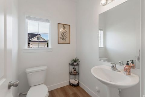 Tiny photo for 912 N 1330 E, Spanish Fork, UT 84660 (MLS # 2158260)