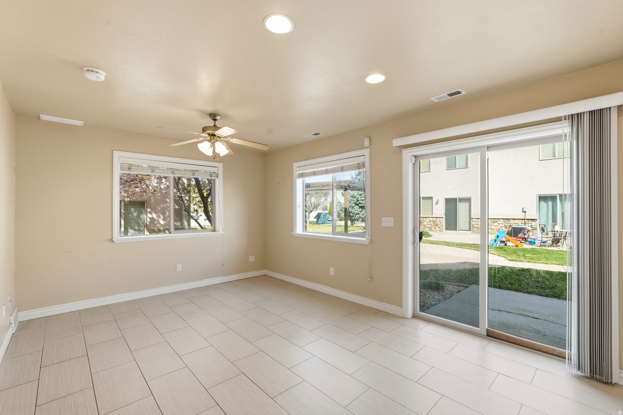 COURTYARD AT 1600 - Residential