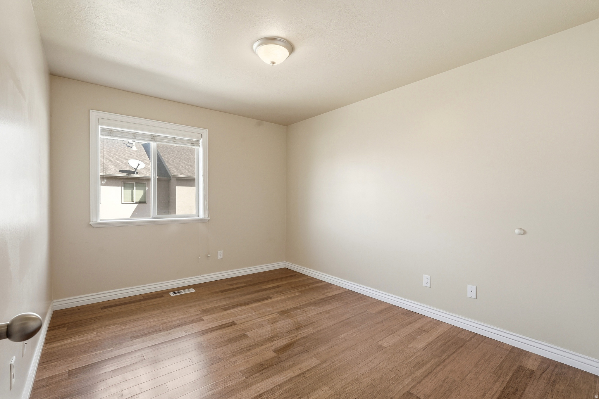 COURTYARD AT 1600 - Residential