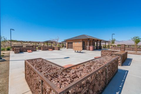 Tiny photo for 1137 W GRAYSON DR, Saint George, UT 84790 (MLS # 2163120)