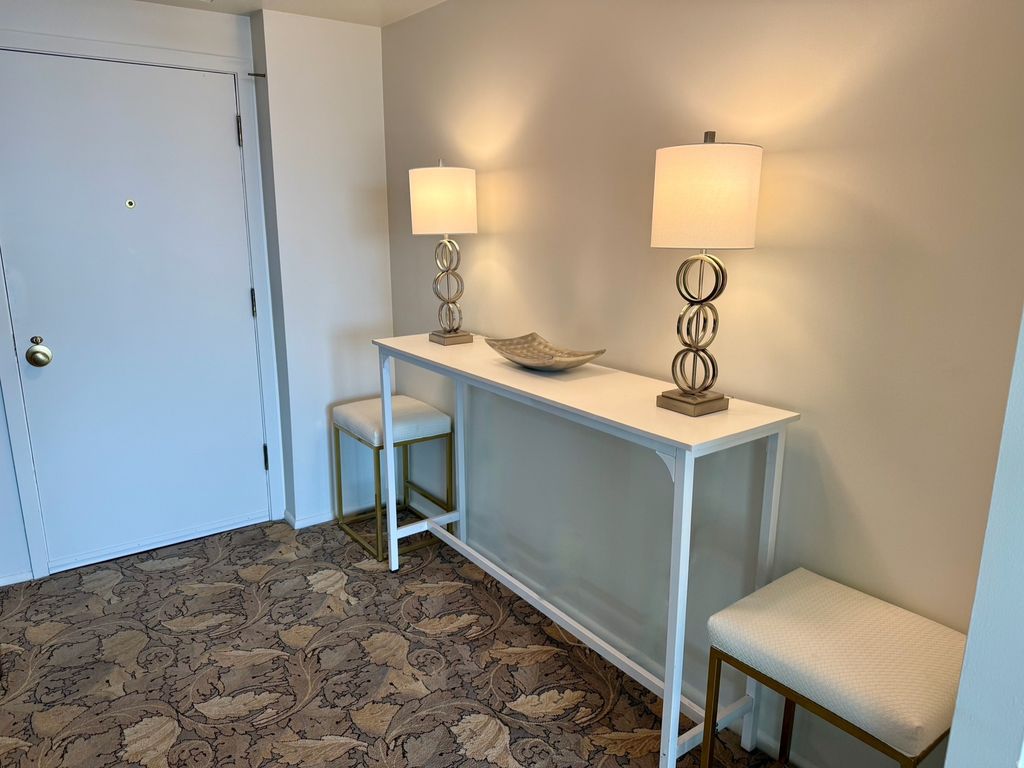 Photo of 777 E SOUTH TEMPLE #6D, Salt Lake City, UT 84102 (MLS # 2134296)