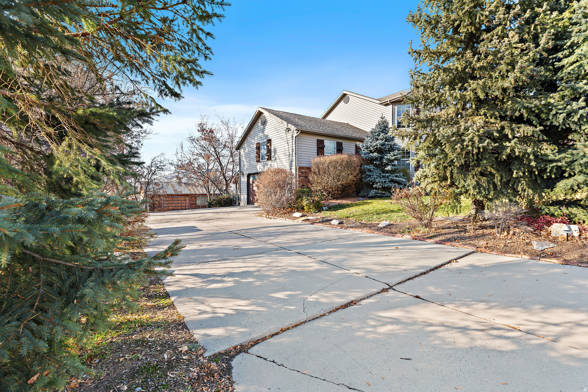 ALPINE HILLS - Residential