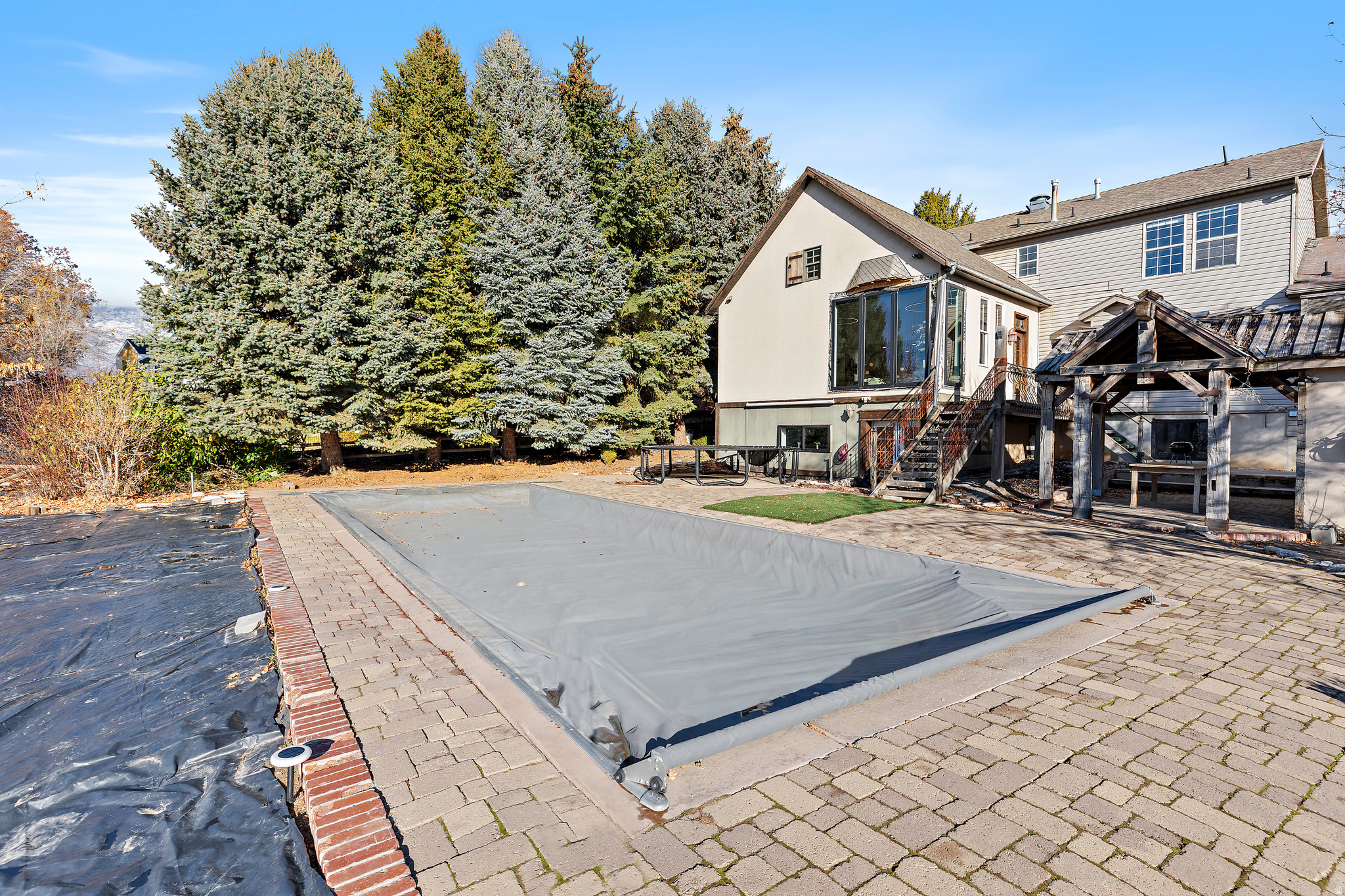 ALPINE HILLS - Residential