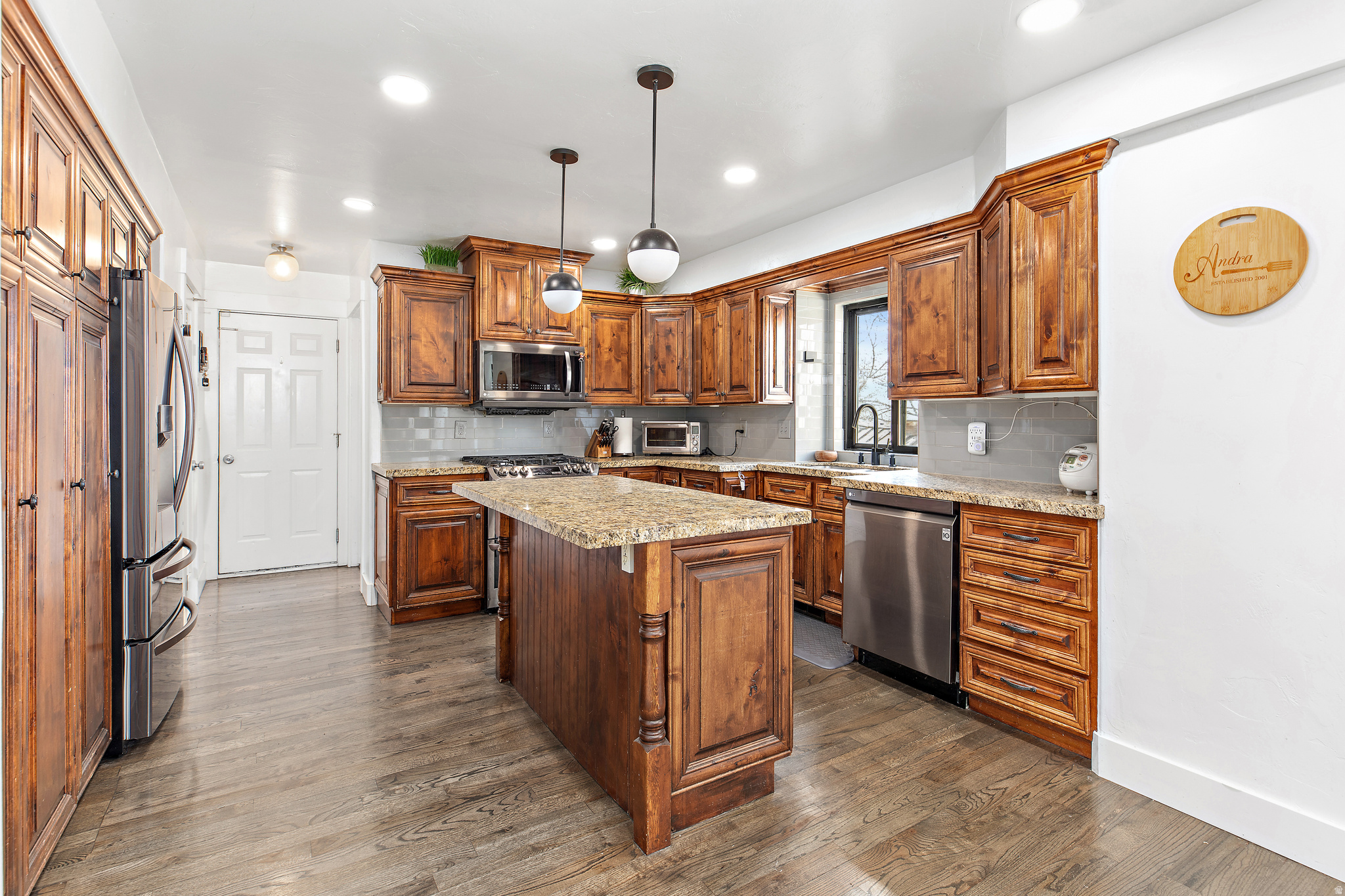 ALPINE HILLS - Residential